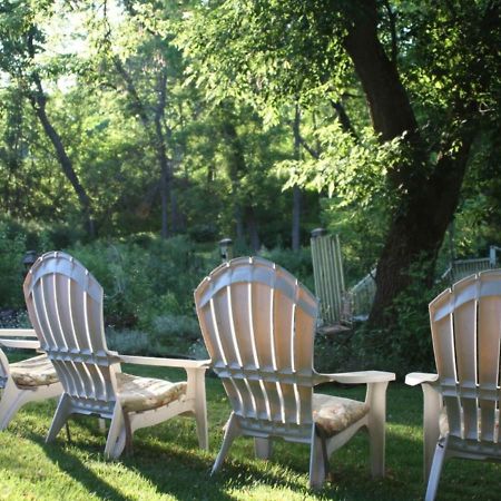 Hayden Creek Inn Springfield Center Экстерьер фото